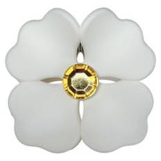 Fitness Hair Accessories - Flower Shaped Claw Clip, Off White