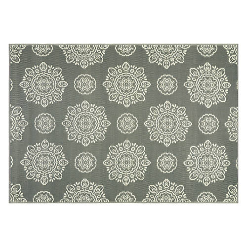 5' x 7' Reversible Indoor/Outdoor Rug - Gray Medallion Product Image Front shot 01